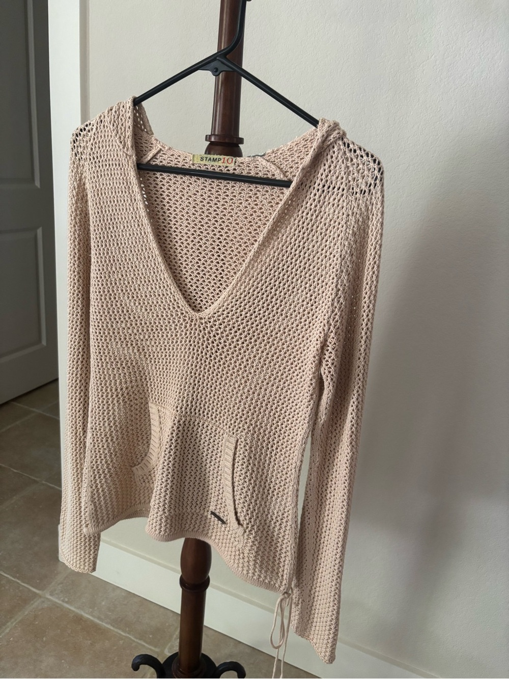 Stamp 10 Open-Knit V-Neck Hooded Sweater